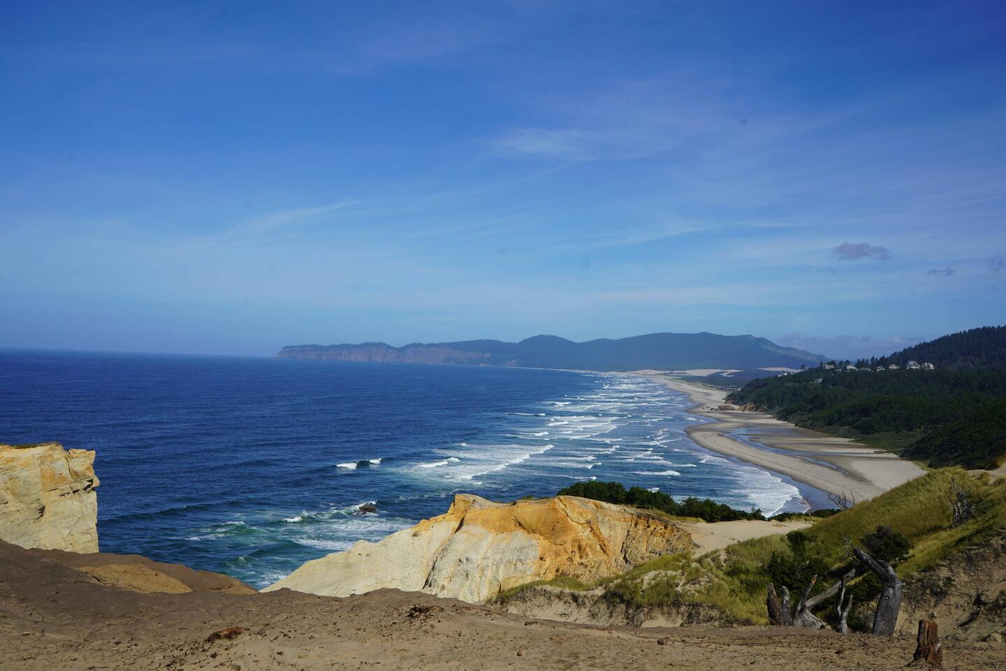 Im Hintergrund das erwanderte Cape vom Vorherigen Beitrag.