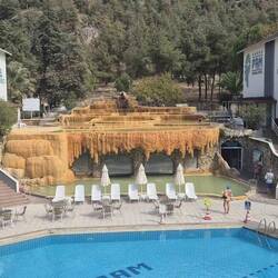 Thermal pools and pool