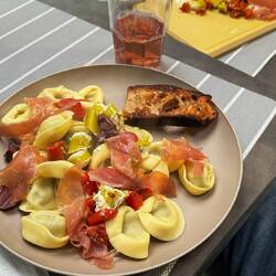 🇨🇭 Dinner im Camper