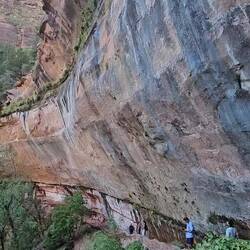 Emerald's pool trail