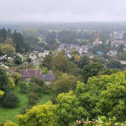 Blick von oben auf Domfront
