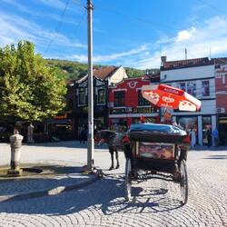 4 Flüsse versorgen den Ort und kommen symbolisch aus dem Trinkwasserbrunen