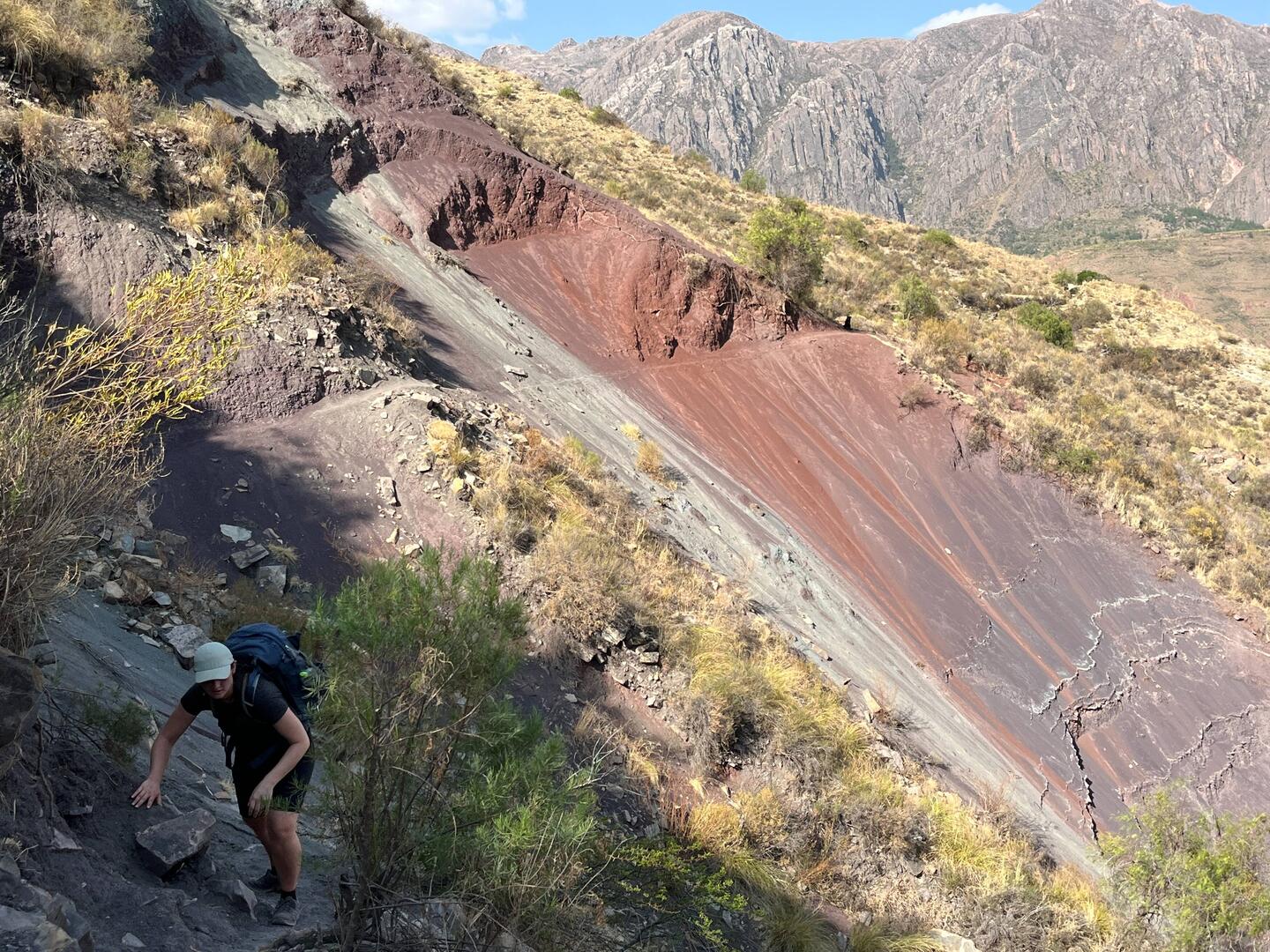 Ein beängstigender Bergrutsch als Teil des Wanderweges