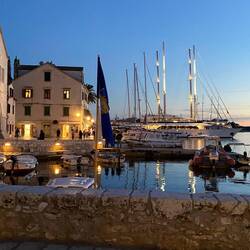 And that's our little apartment up the top!