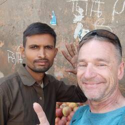 Gerne ein Pic mit dem offensichtlich "Fremden"