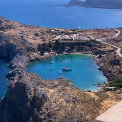 Der Hafen St. Paul von der Akropolis aus