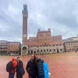 Palazzo Pubblico overlooking Piazza del Campo