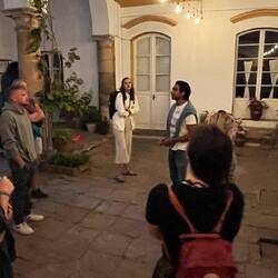 Der Spanischlehrer "El Gato" führt uns in die alten Viertel Sucres