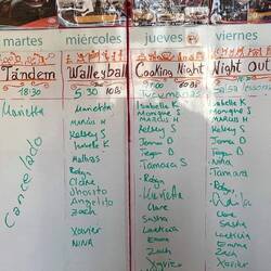 Neben Arbeit gibt es jeden Abend auch spaßiges Programm