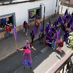 Unser Spanischunterricht wird regelmäßig durch einen der Umzüge unterbrochen