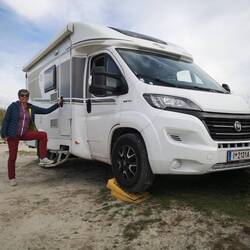 Diesmal braucht es viel Unterlage, um den Balù zum Gerade-Stehen kriegen zu