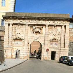 Stadttor 1