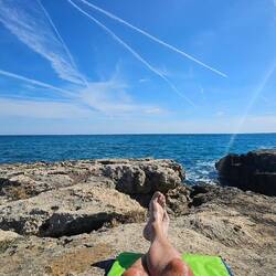 Erster Tag auf einen Campingplatz am Meer mit Großbaustelle, aber schönem Platz zum Sonnenbaden 🫣