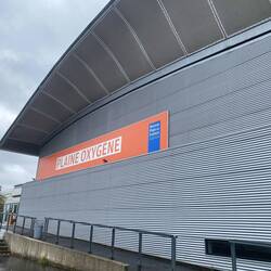 Sports Centre a 2 minute walk away & free