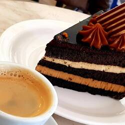 Cake & coffee time.