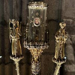 Catholic wealth on display