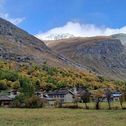 Bonneval-sur-Arc i efterårsfarver