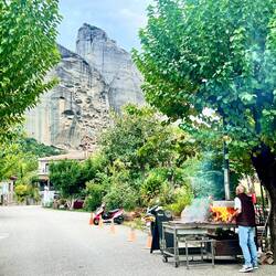 Lecker essen in der Taverne am CP