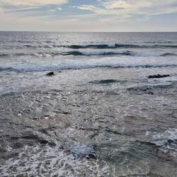 Das Meer wird langsam wilder.