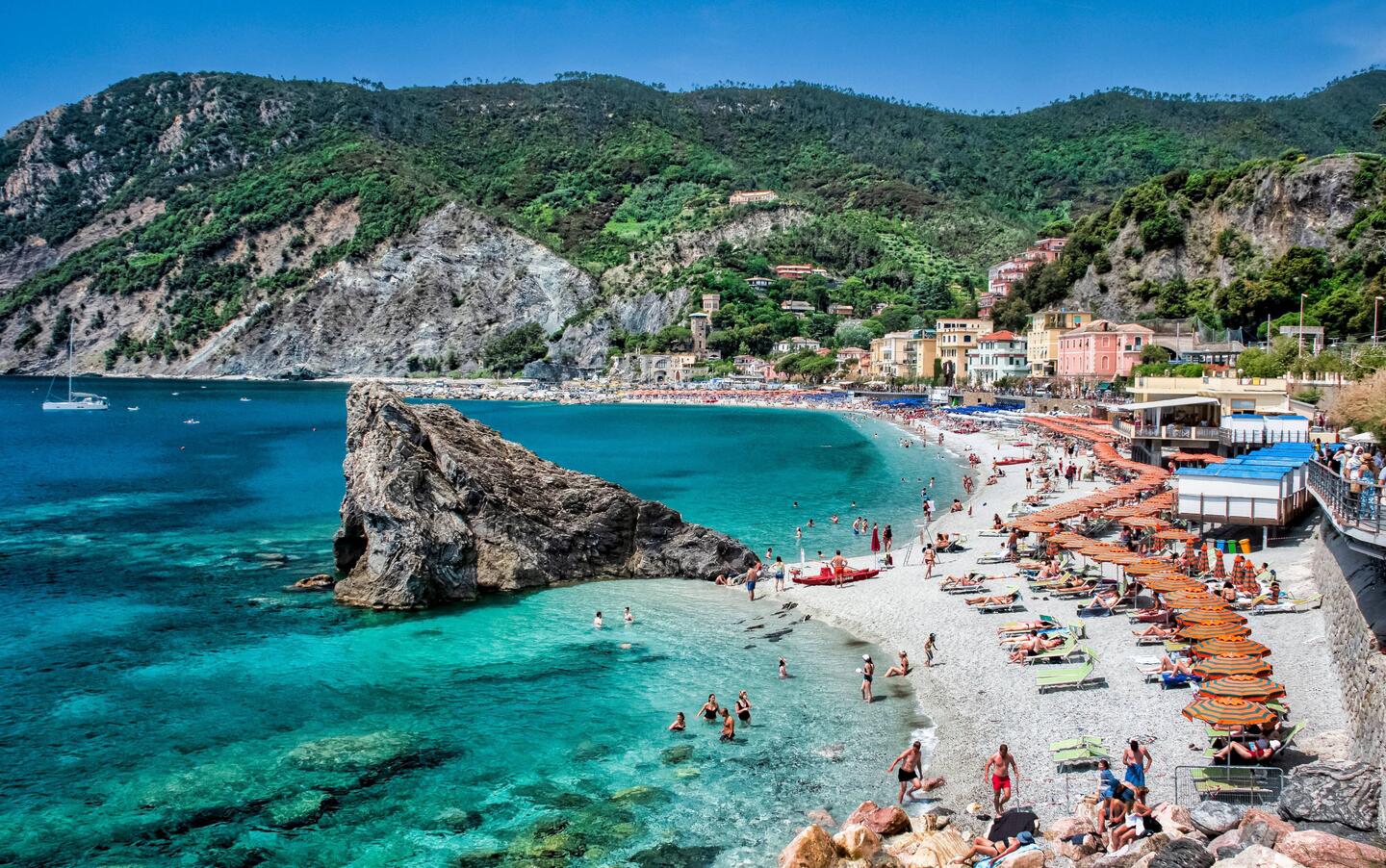 Fegina beach, Monterosso