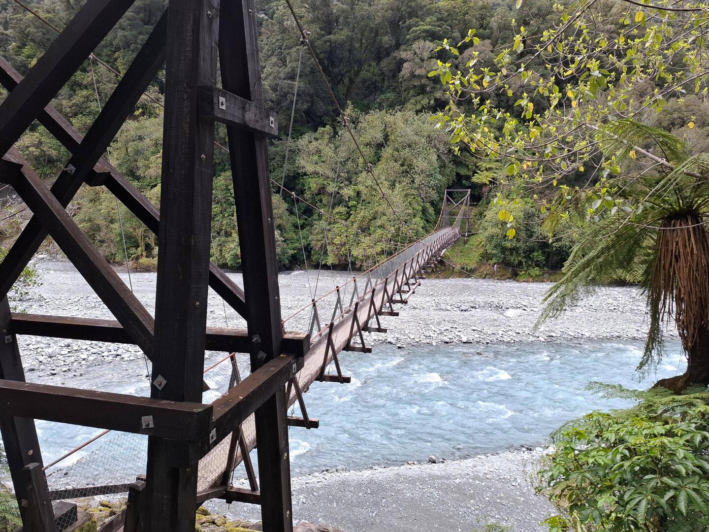 Hängebrücke auf der Wanderung