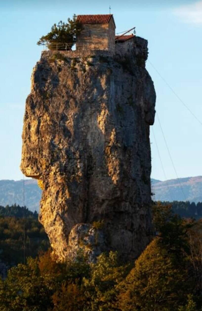 Katskhi Pillar