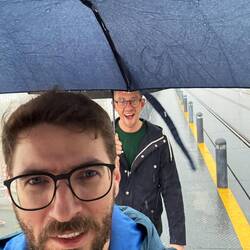 Über die Brücke... bei sowas von Regen ☔️