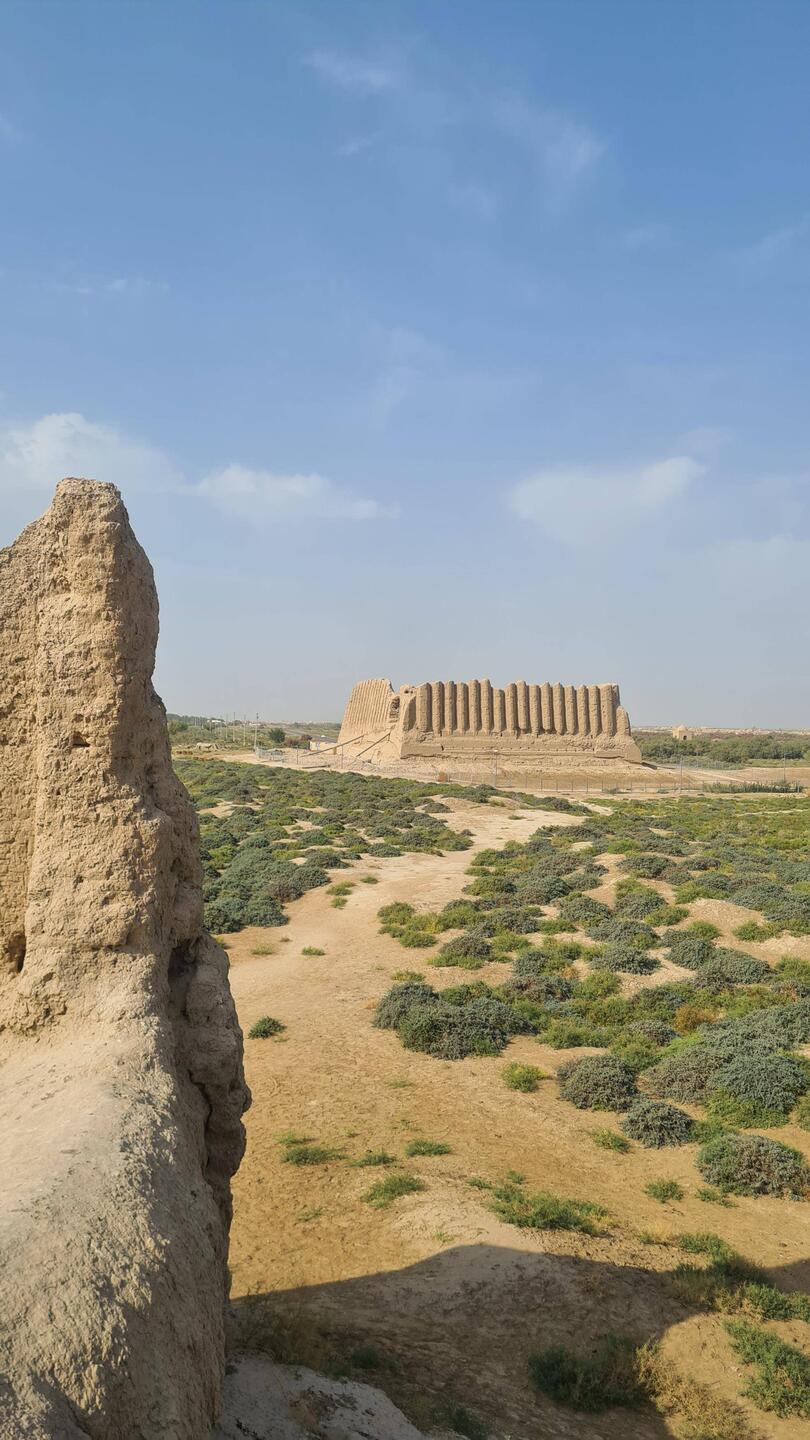 Looking at the Greater Kyz Kala fortress in Merv, where all the wives lived