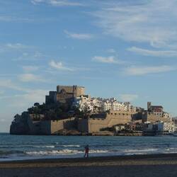 Die imposante Altstadt von Peniscola auf einer Halbinsel