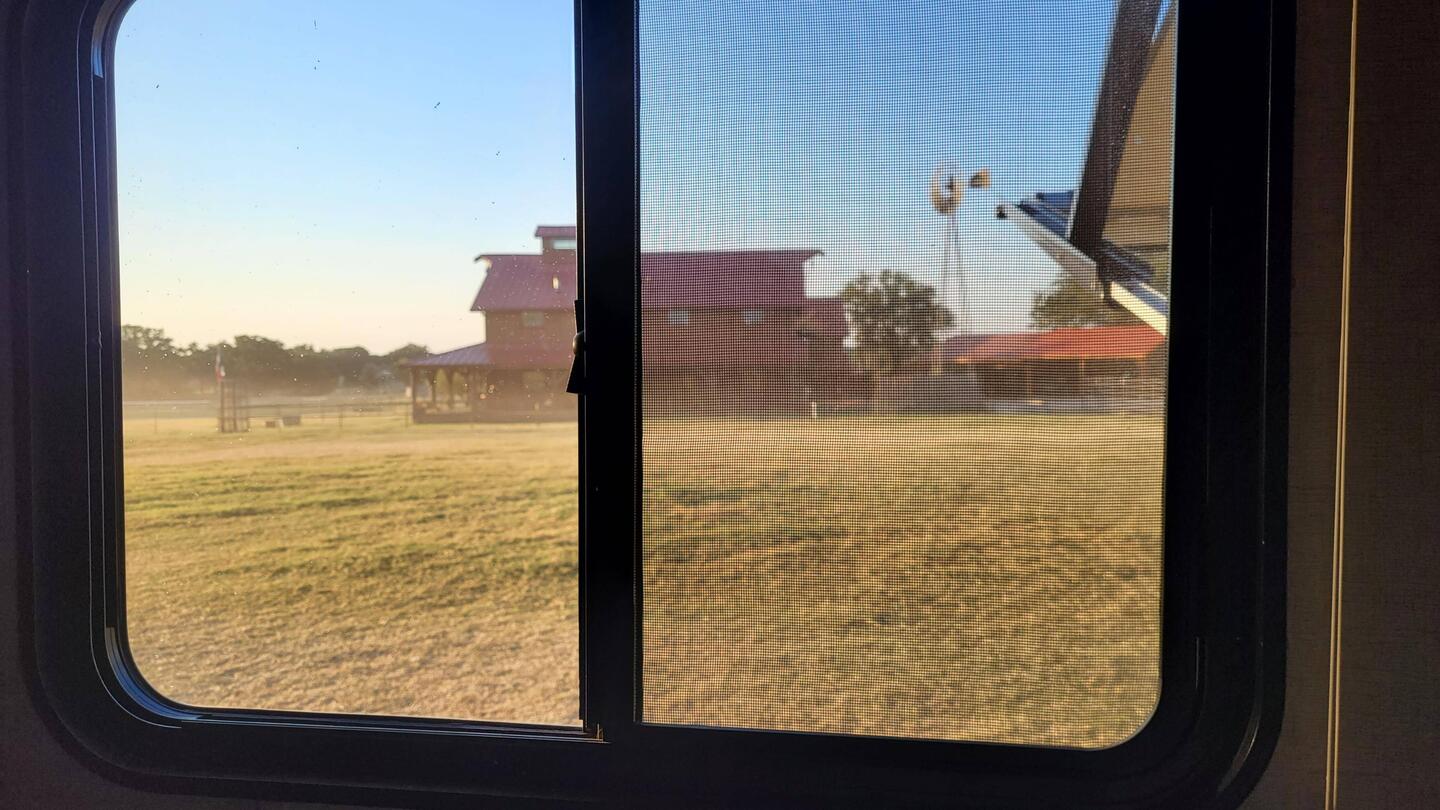Morgendlicher Ausblick auf Shookie's Farm