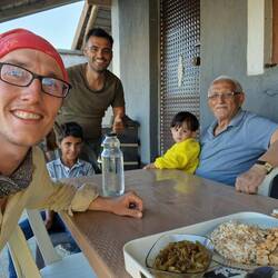 Ergün, sein Vater Osman und seine Kinder