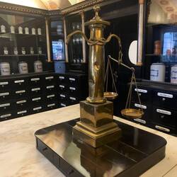 Alte Apotheke im Michaelertor