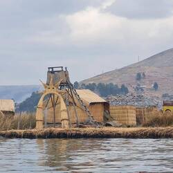 Insel mit traditionellem Beobachtungsturm