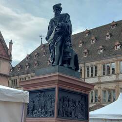 Gutenberg statue