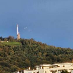 Vom Merkur sind Gleitschirmflieger gestartet.