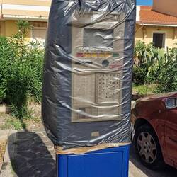 Ab Oktober kann man mit dem PKW fast überall umsonst parken. Sehr angenehm!