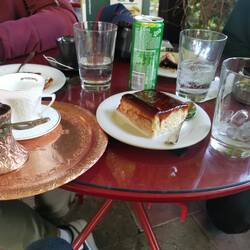 Trileqe und türkischer Kaffee.