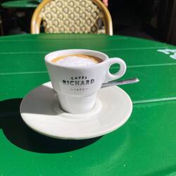 Returned to chez Lizette for coffee and sunshine