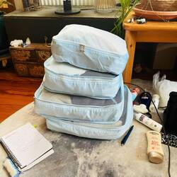 In packwürfeln, die nachher einvakuumiert werden