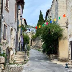 Lovely streets of Villeneuve-lès-Avignon