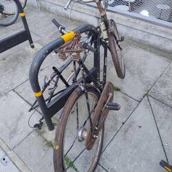 Das passiert mit Hobeln, wenn man sie nirgends benutzen darf