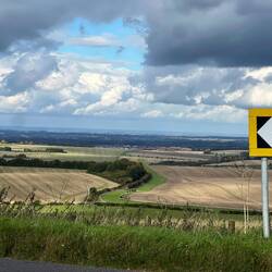 Descending chain hill into Wantage