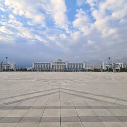 Yet another government building in a preposterously large square