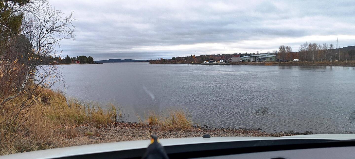 Ausblick am morgen auf den Inarijärvi