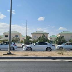 Out of town: recently built suburban houses. It's like SimCity