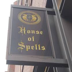 Shoppen! Was viele nicht wissen: Je mehr man kauft, desto höher ist der Rabatt (absolut)