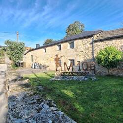 A flashier sign saying the same thing.