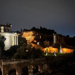 Forum romain de nuit