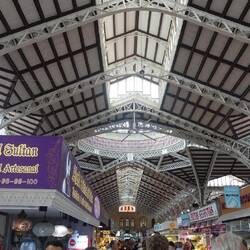 Und von innen - die Halle ist schöner gestaltet