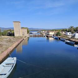 In Porto Pino legen wir einen kurzen Stop ein...